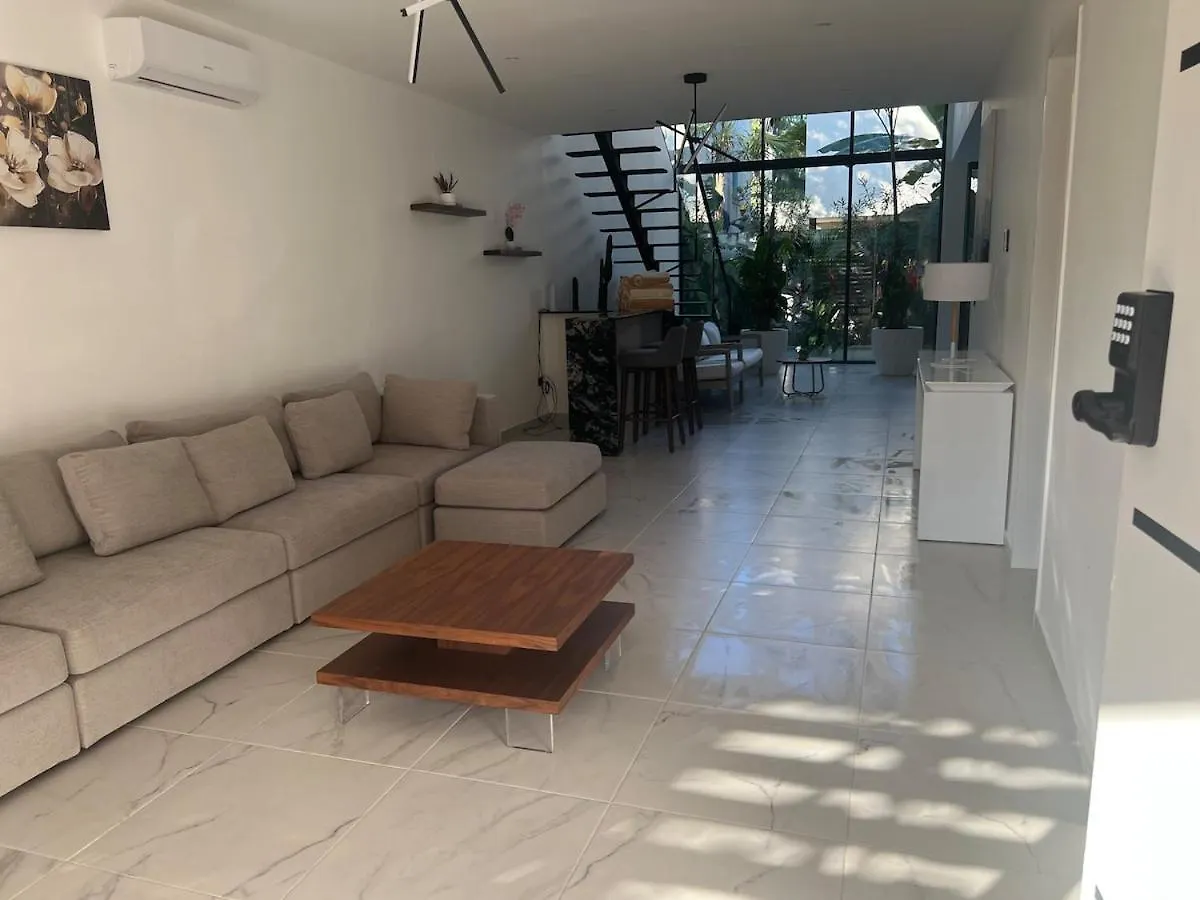Luxury Vacation Villa Near The Caribbean Ocean Playa del Carmen