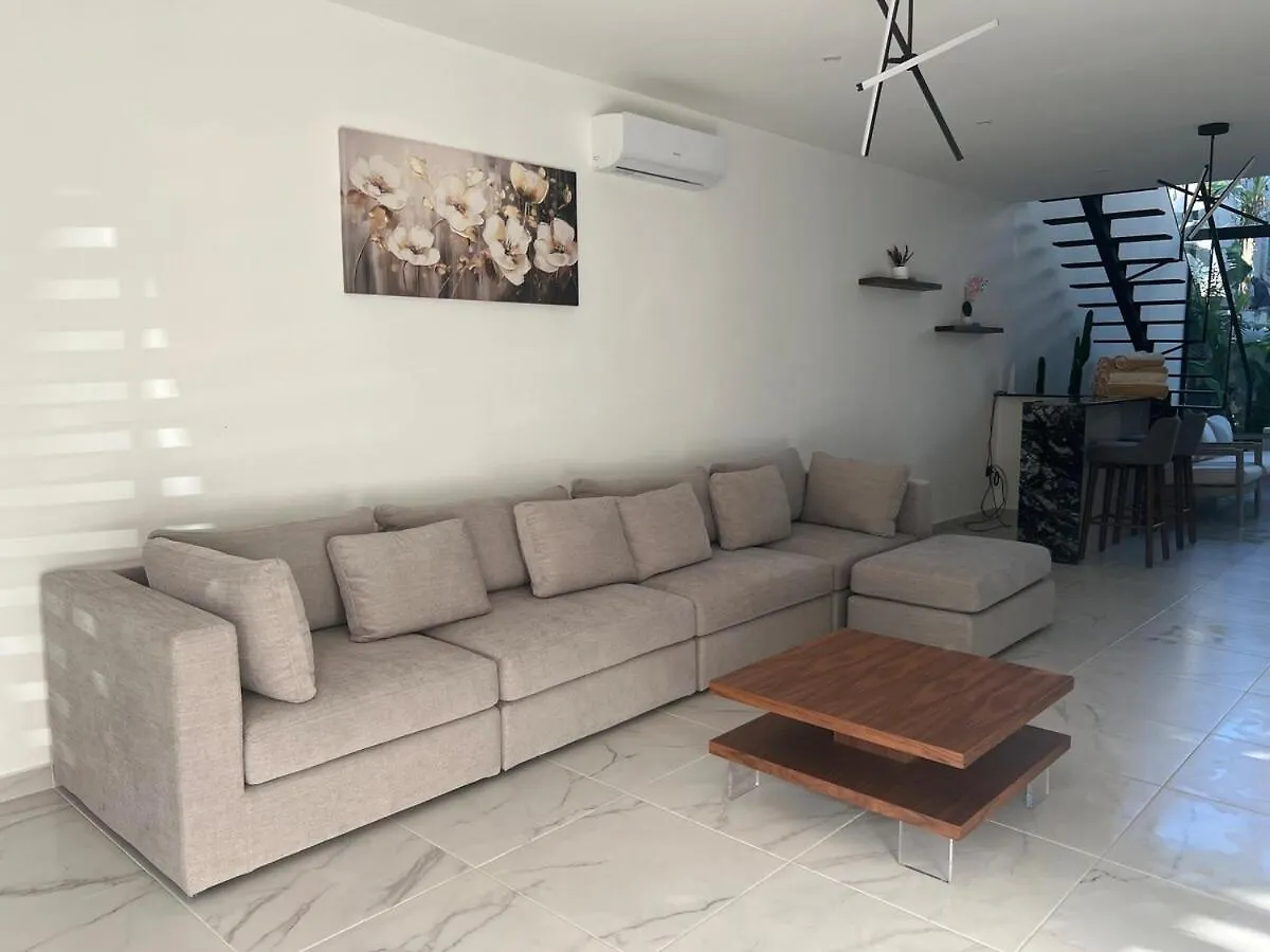 Luxury Vacation Villa Near The Caribbean Ocean Playa del Carmen